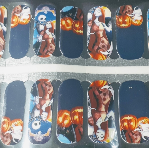 Spooky Halloween Nail Sticker - Picture 3 of 3